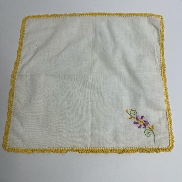 Vintage Handkerchief‎ Yellow Border Floral - Picture 1 of 3